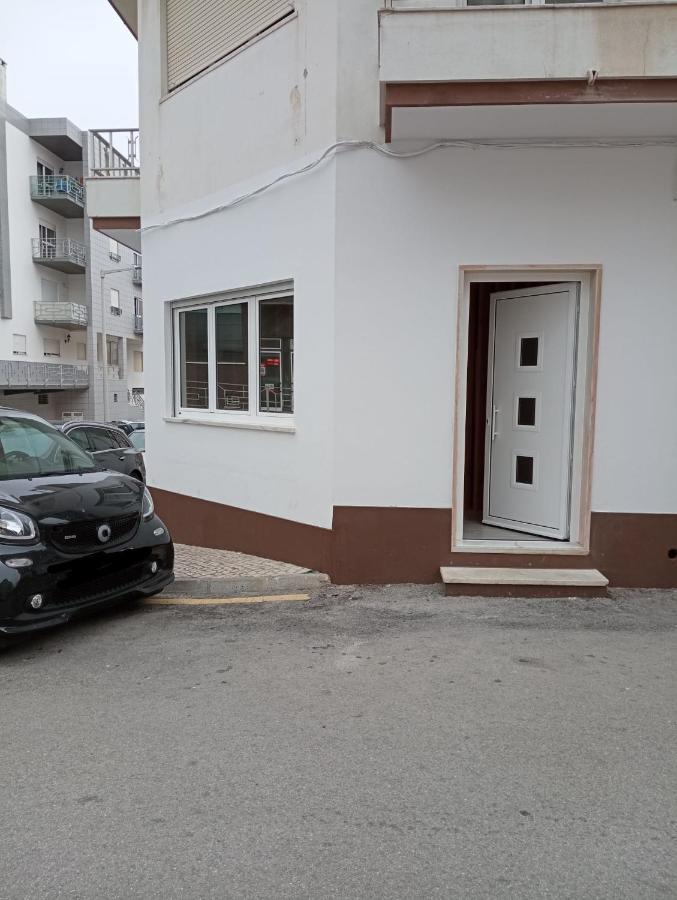 Apartamento T2 Salva-Vidas Nazaré Eksteriør billede
